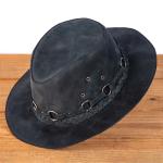 Chapéu Rock em Couro Legítimo Preto com Bandinha Trançada e Argolas
