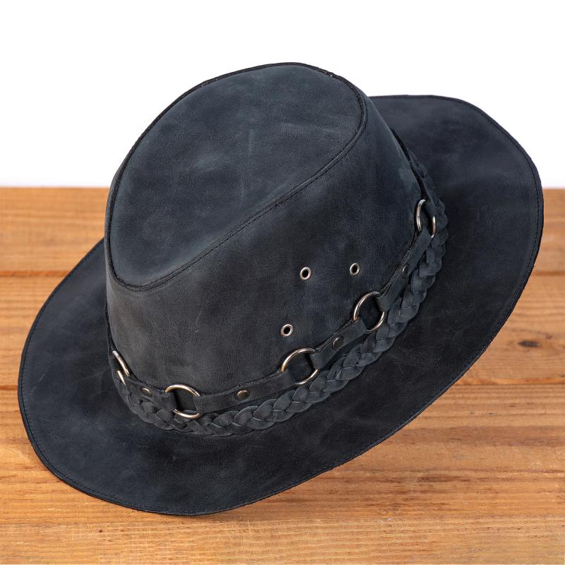 Chapéu Rock em Couro Legítimo Preto com Bandinha Trançada e Argolas