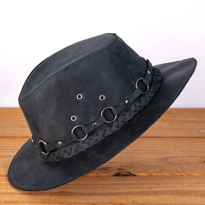 Chapéu Rock em Couro Legítimo Preto com Bandinha Trançada e Argolas