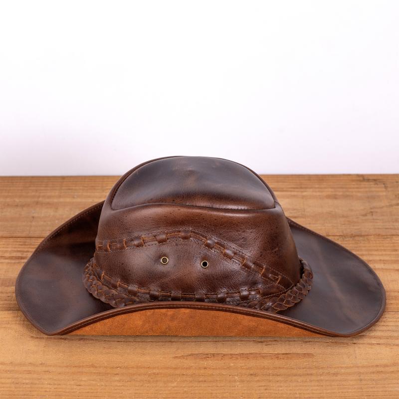 Chapéu Country em Couro Legítimo com Bandinha Trançada